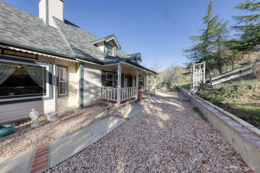 30435 Horsethief Drive, Tehachapi, CA 93561 - Image #3