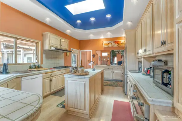 6118 Quail Drive, Lake Isabella, CA 93240