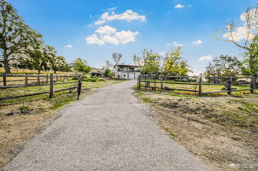 30617 Buckskin Drive, Tehachapi, CA 93561 - #2