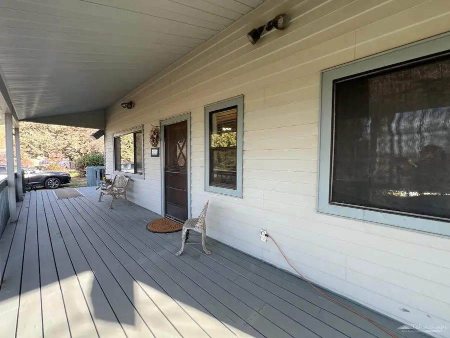 23050 Homestead Way, Tehachapi, CA 93561 - Image #2