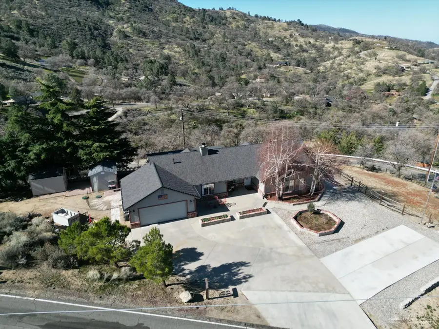 22751 Saddleback Drive, Tehachapi, CA 93561 - #2
