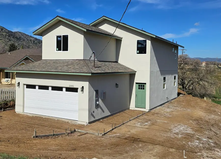 21001 Carriage Drive, Tehachapi, CA  - Image #2