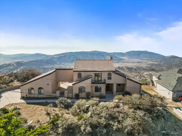 23901 El Rancho Drive, Tehachapi, CA 93561