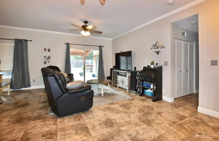 1021 S. Green St, Tehachapi, CA 93561 - Image #3