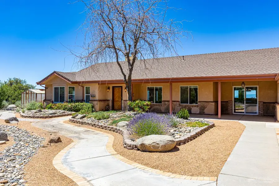 25380 Paramount Drive, Tehachapi, CA 93561 - #2