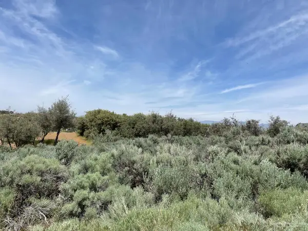 24241 Jacaranda Drive, Tehachapi, CA 93561