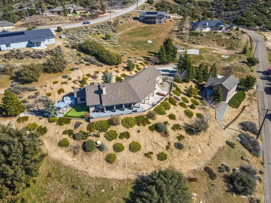 25841 Ironwood Court, Tehachapi, CA 93561 - Image #2