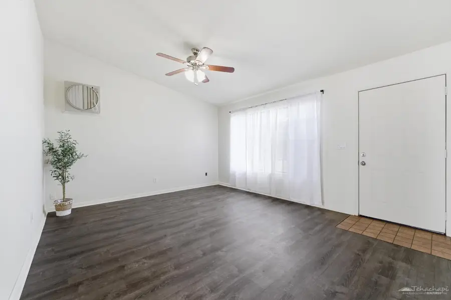 21410 Mission Street, Tehachapi, CA 93561 - #2