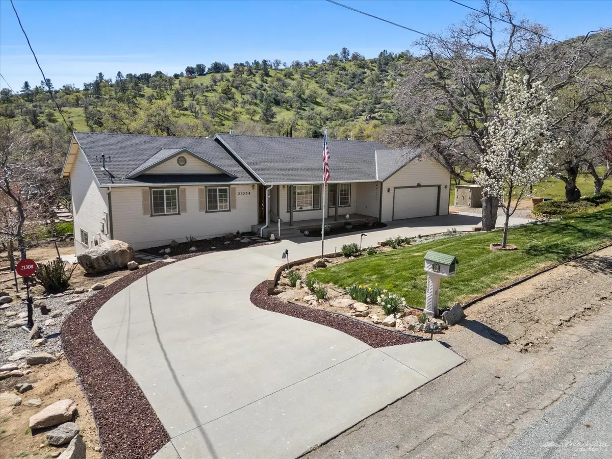 21308 Prospect Avenue, Tehachapi, CA 93561 - #1