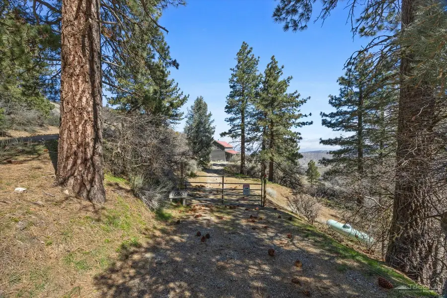 16861 Saint Moritz Drive, Tehachapi, CA 93561 - #2