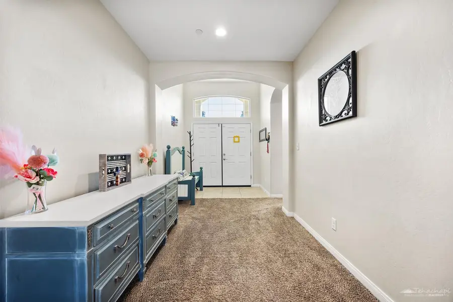 805 Mulberry Street, Tehachapi, CA 93561 - #3