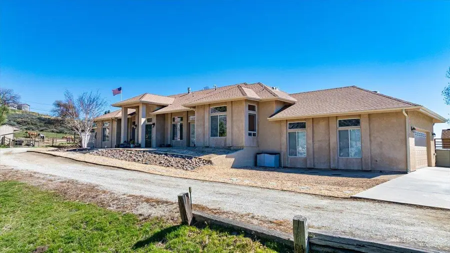 24881 Paramount Drive, Tehachapi, CA 93561 - #3
