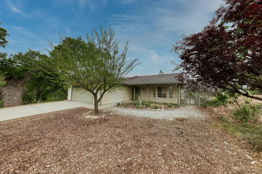 30751 Pinedale Drive, Tehachapi, CA 93561 - #2