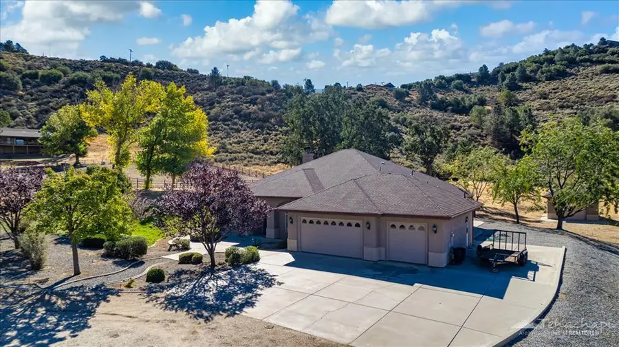 26450 Cumberland Road, Tehachapi, CA 93561 - #2