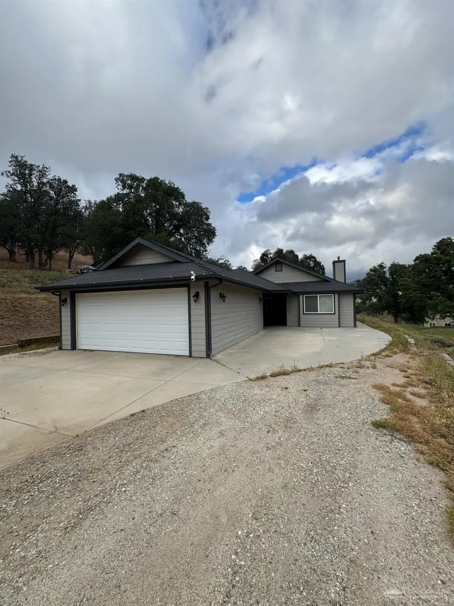 22477 Zurich Drive, Tehachapi, CA 93561 - #2