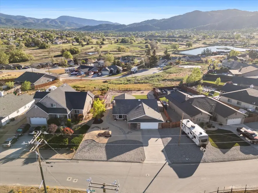 20005 Bald Mountain Drive, Tehachapi, CA 93561 - #2