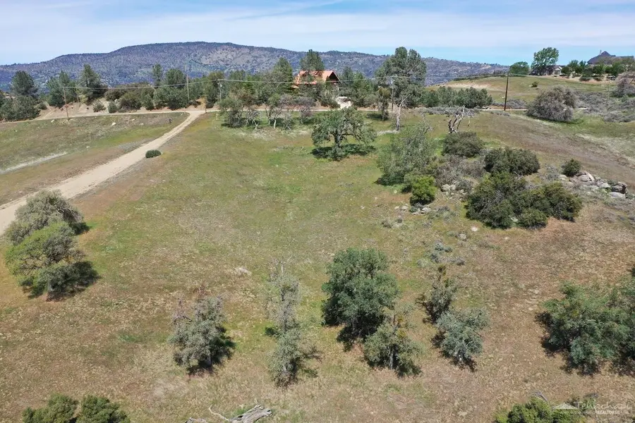 29350 Skyline Drive, Tehachapi, CA 93561 - #3