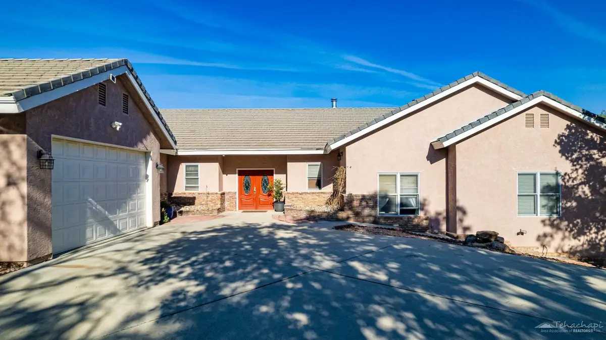 29400 Stallion Springs Drive, Tehachapi, CA 93561 - #1