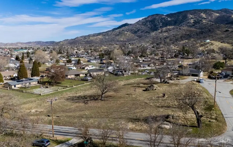 0 Delaware Dr, Tehachapi, CA 93561 - #2