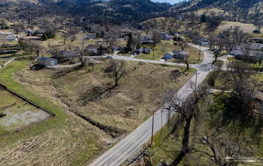 0 Delaware Dr, Tehachapi, CA 93561 - #3