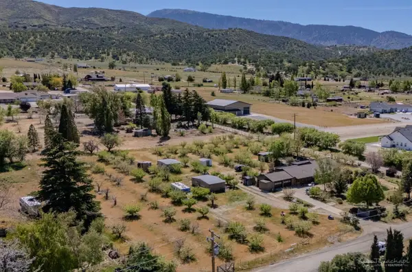 19670 Easy Street, Tehachapi, CA 93561