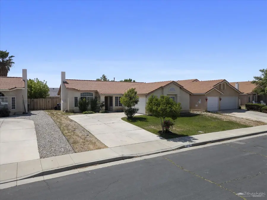3518 San Jacinto Avenue, Rosamond, CA 93560 - #2