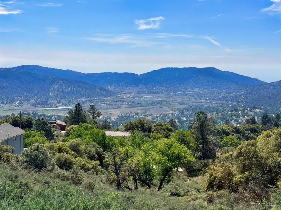 24181 Jacaranda Drive, Tehachapi, CA 93561 - #3