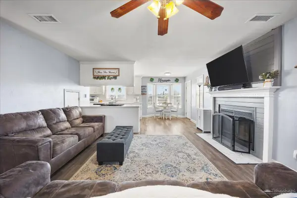 22304 Mccarthy Drive, Tehachapi, CA 93561