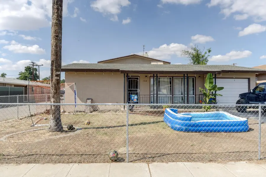 132 Warren Avenue, Bakersfield, CA 93308 - #2