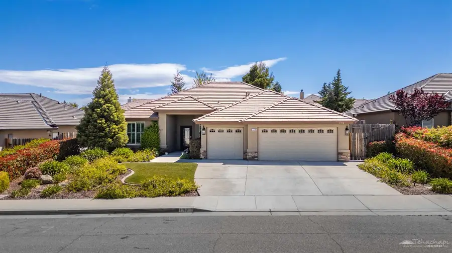 1318 Fair Oak Drive, Tehachapi, CA 93561 - #2