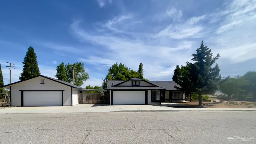 21401 Madre Street, Tehachapi, CA 93561 - #2