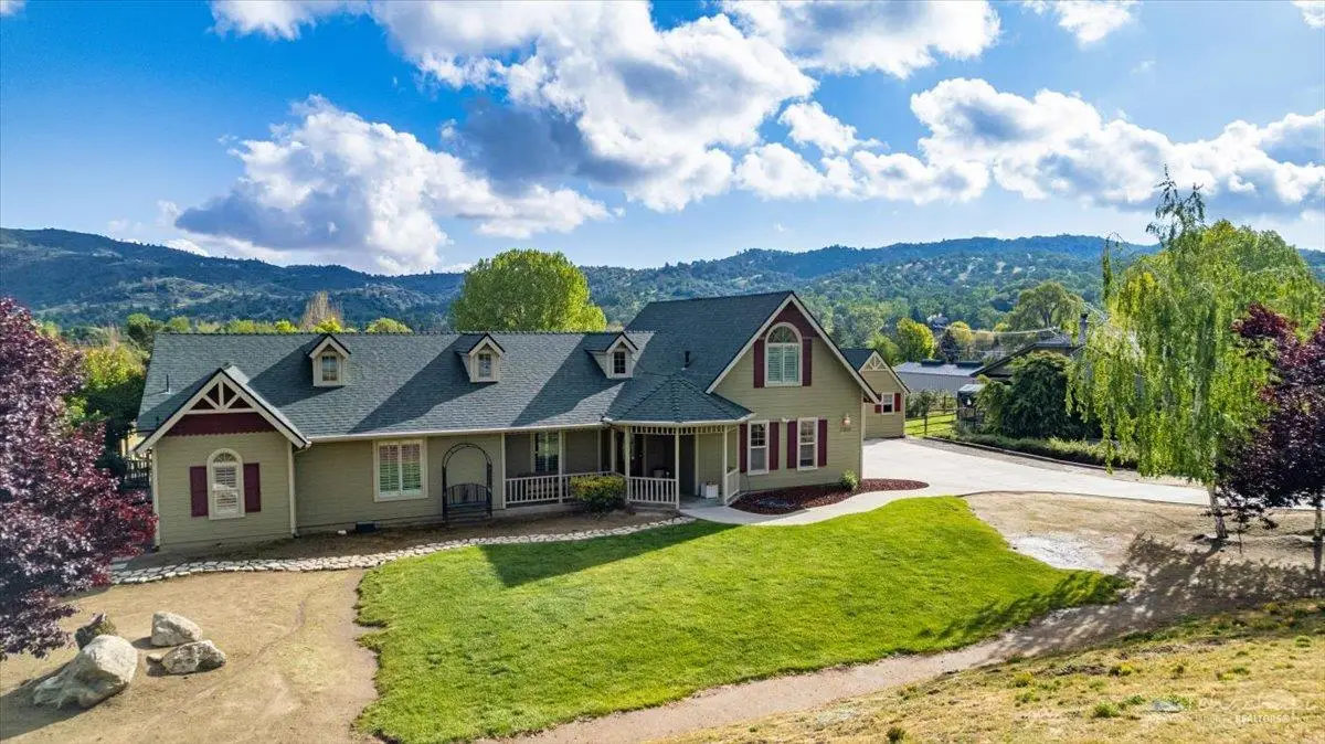 29800 Rollingoak Drive, Tehachapi, CA 93561 - #1