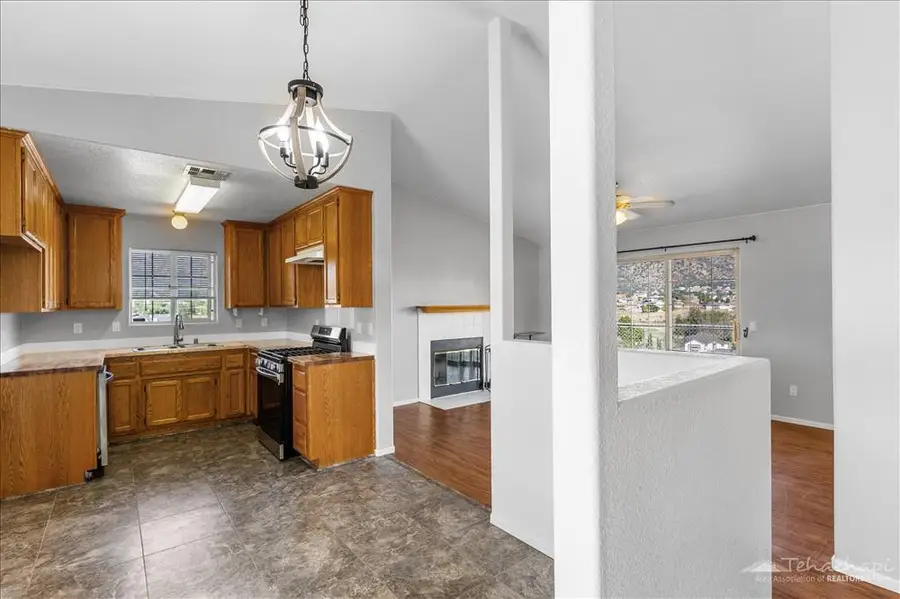 20601 Ridgecrest Drive, Tehachapi, CA 93561 - #3