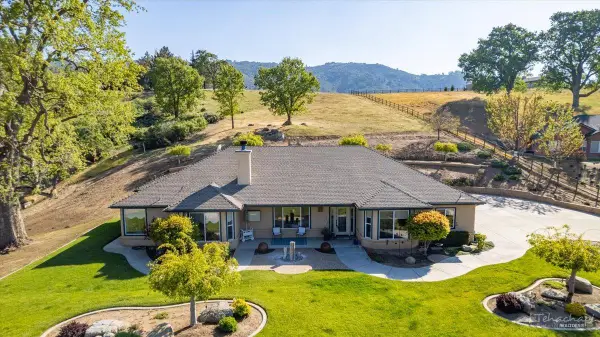 23251 Dart Drive, Tehachapi, CA 93561