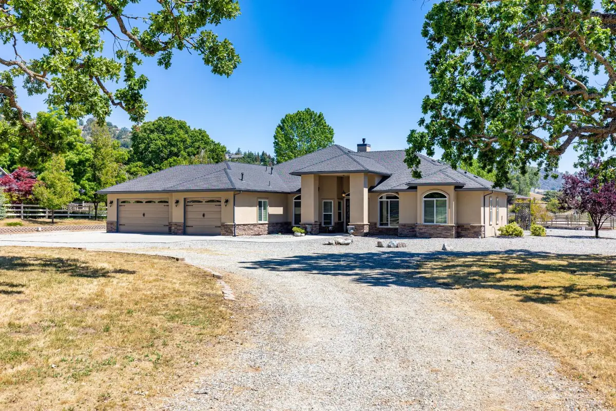 23840 Martingale Way, Tehachapi, CA 93561 - #1