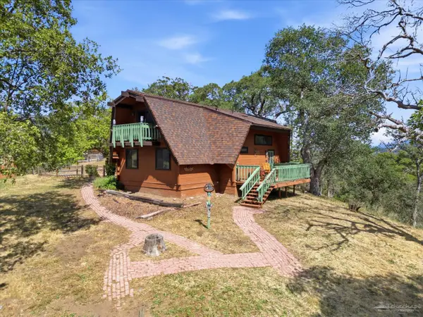 24300 Woodbine Court, Tehachapi, CA 93561