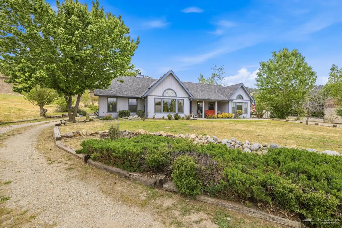 30300 S Lower Valley Road, Tehachapi, CA 93561 - #1