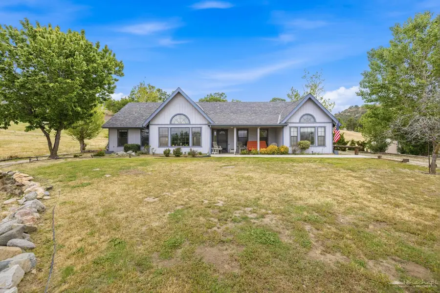 30300 S Lower Valley Road, Tehachapi, CA 93561 - #2
