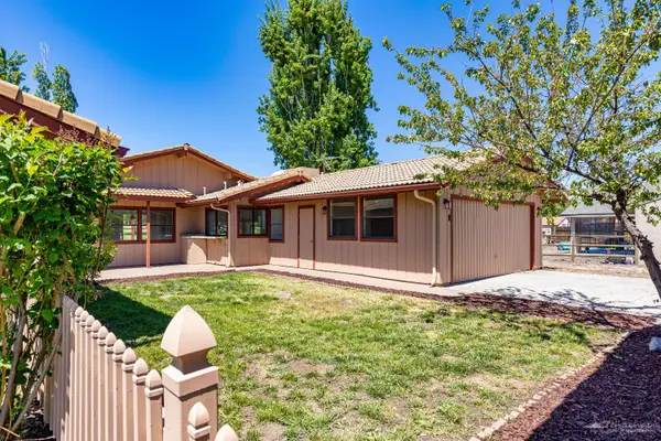 29950 Pinedale Drive, Tehachapi, CA 93561