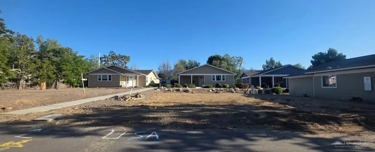 319 W D St., Tehachapi, CA 93561 - #1