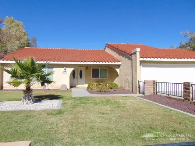 624 W Wildrose Avenue, Ridgecrest, CA 93555 - #3