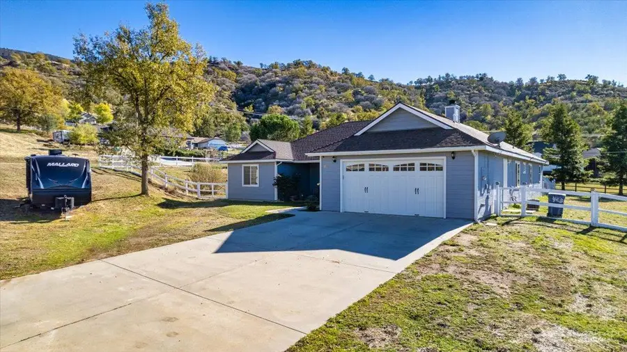 27500 Buckpasser Drive, Tehachapi, CA 93561 - #3