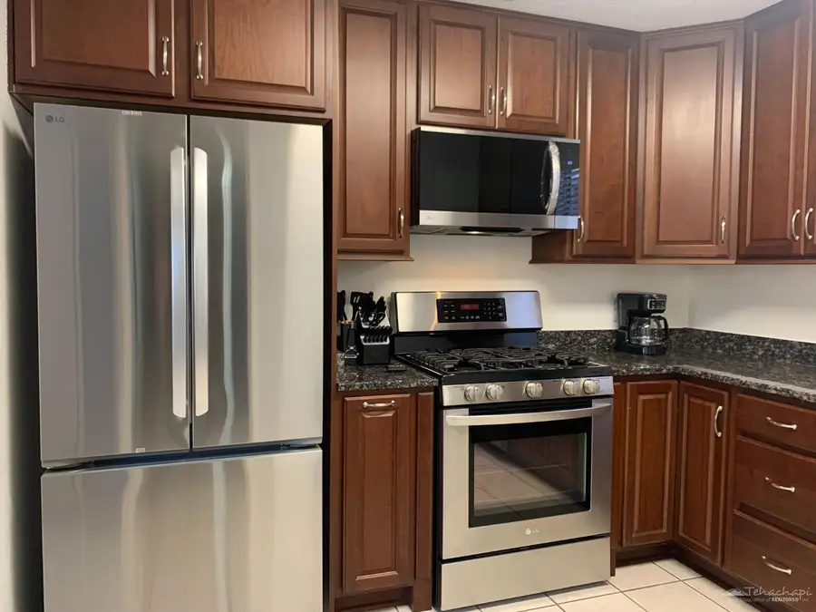1137 Miller Lane, Tehachapi, CA 93561 - #3