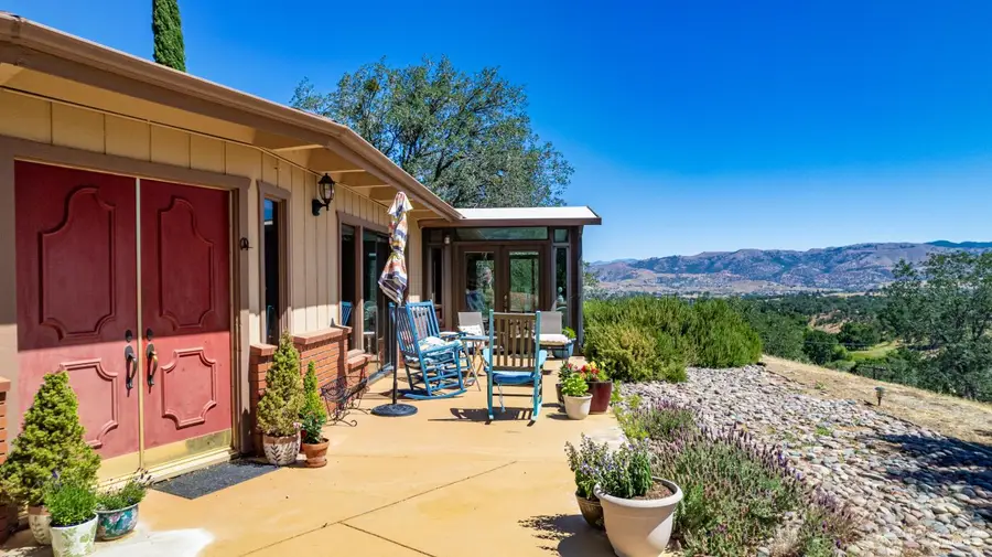 20476 Old Town Road, Tehachapi, CA 93561 - #3