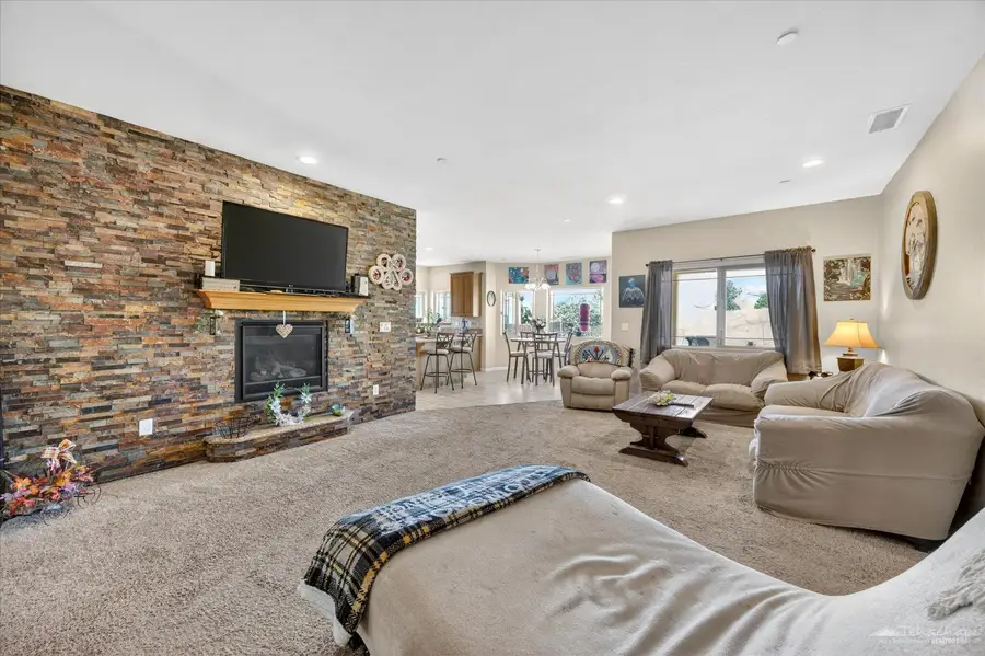 20205 Sears Drive, Tehachapi, CA 93561 - #2
