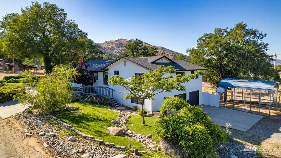 21900 Valley Vista Dr., Tehachapi, CA 93561 - #3