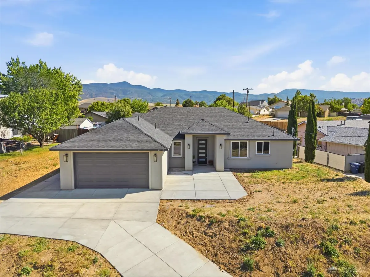 20112 Clubview Drive, Tehachapi, CA 93561 - #1