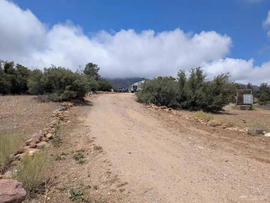 25600 Horseshoe Lane, Tehachapi, CA 93561 - #2