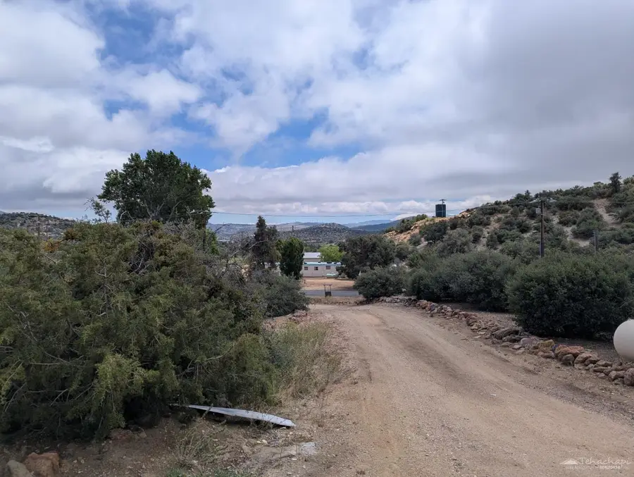 25600 Horseshoe Lane, Tehachapi, CA 93561 - #3