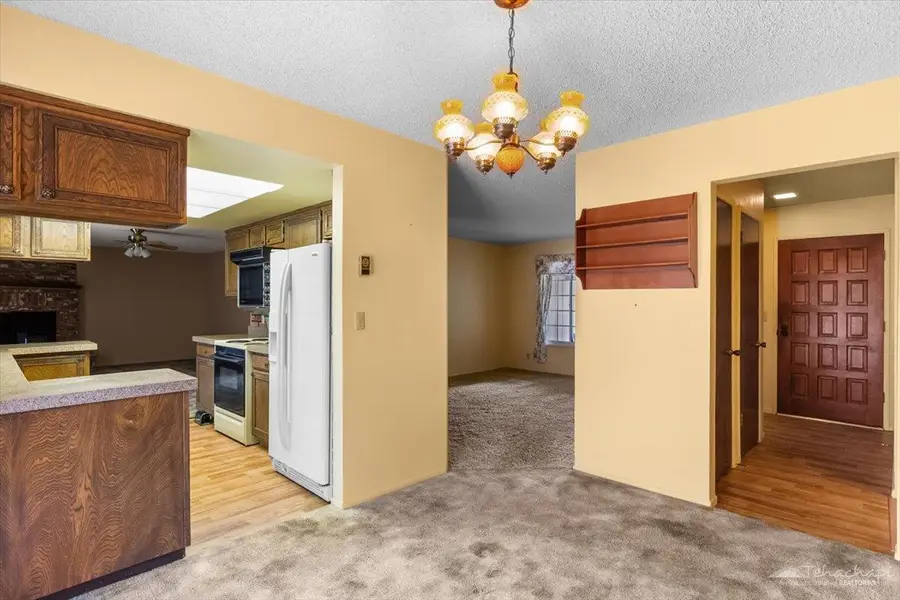 24450 Bay Court, Tehachapi, CA 93561 - #3